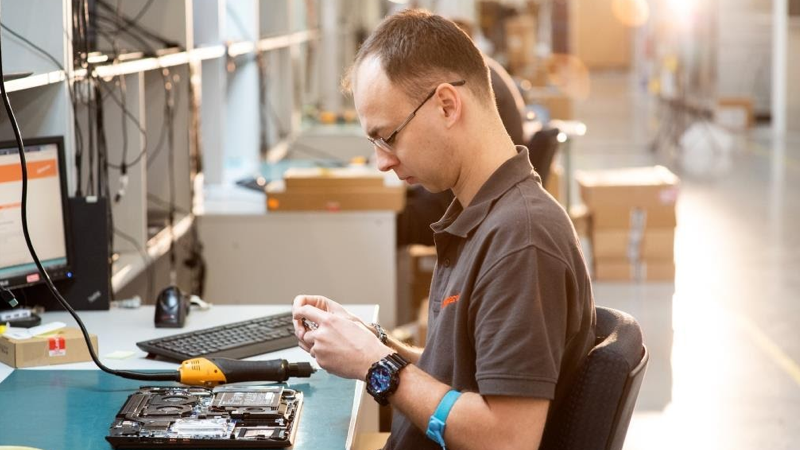 Launching a global sensor installation service providing Digital-Twin-as-a-Service